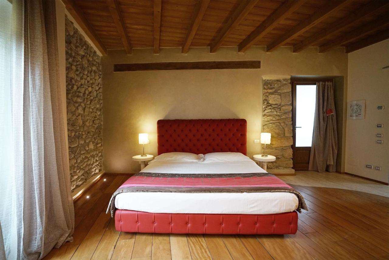 Il Portico - 1711 Luxury Guest House Arlate Exteriör bild